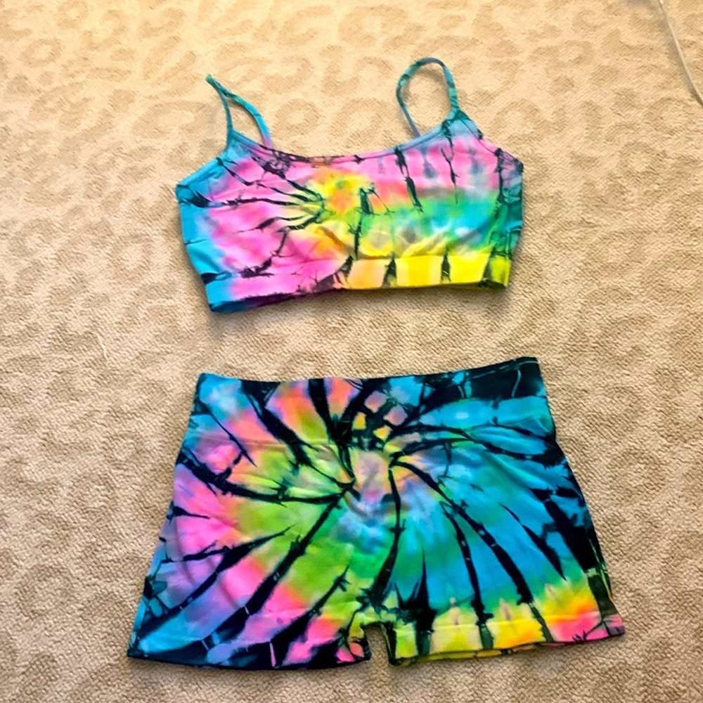 MALIBU SUGAR girls one size rainbow tie die matching booty shorts and bralette